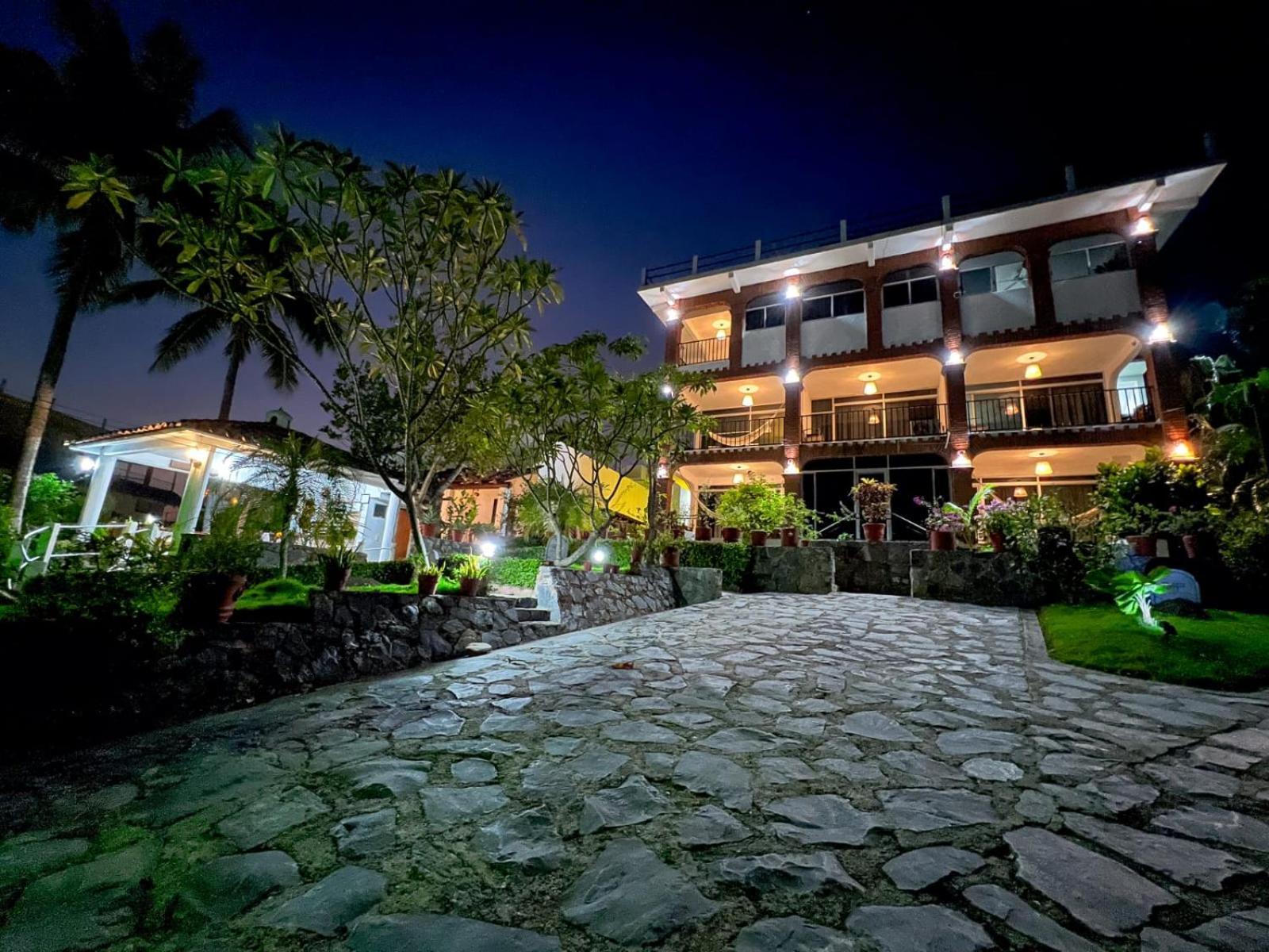 Hotel Villas Ema Zihuatanejo Bagian luar foto