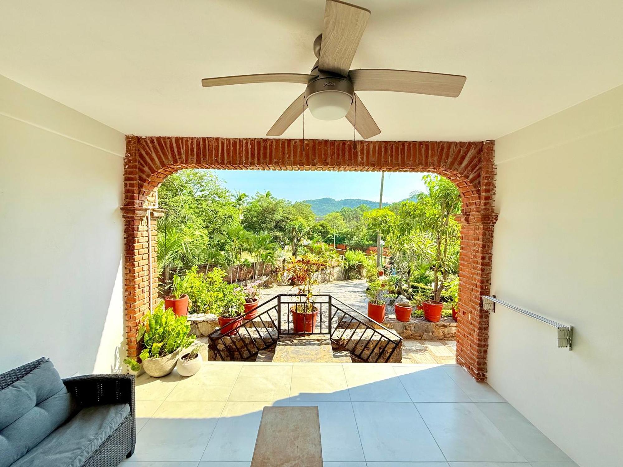 Hotel Villas Ema Zihuatanejo Bagian luar foto