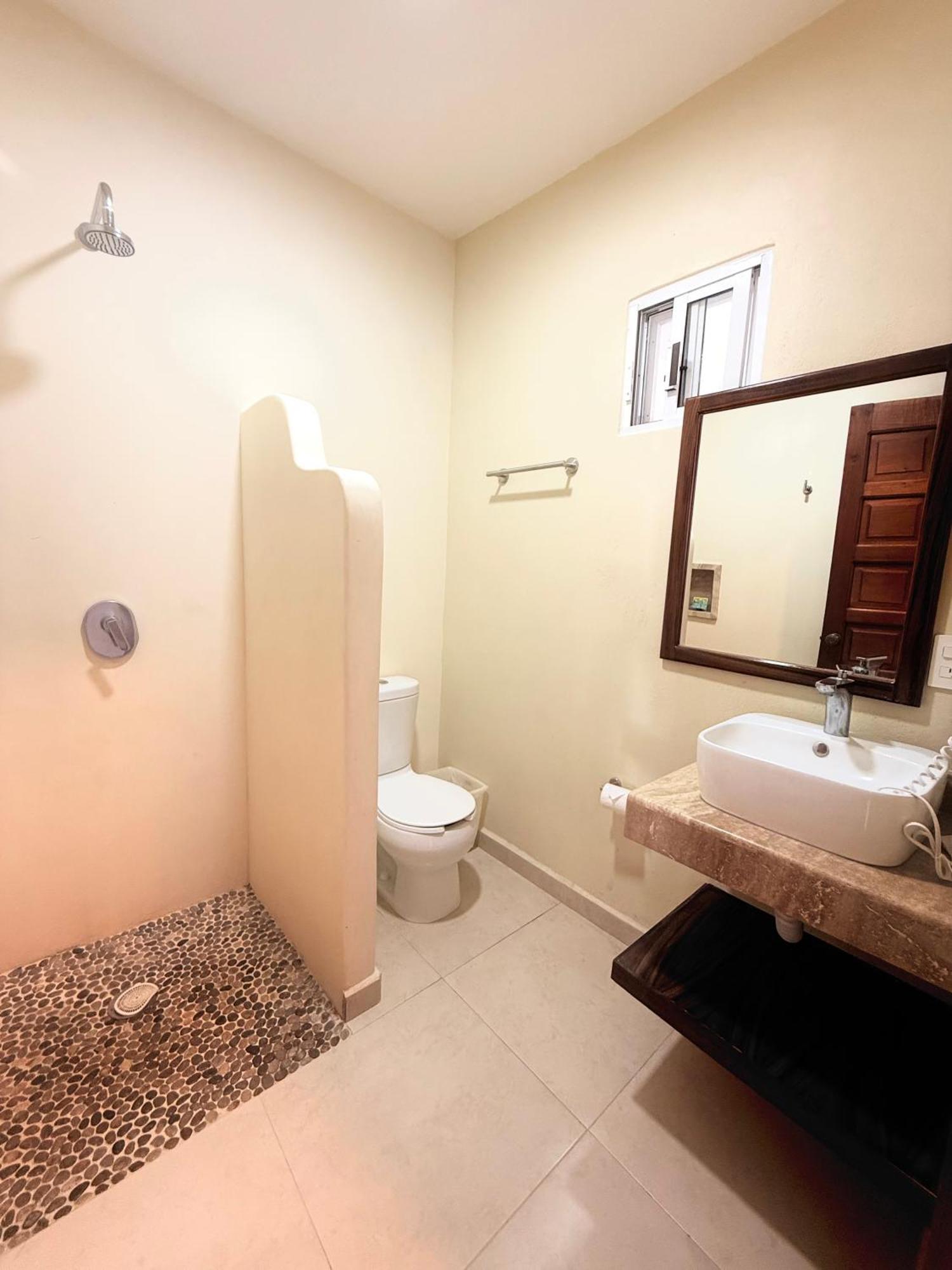 Hotel Villas Ema Zihuatanejo Bagian luar foto